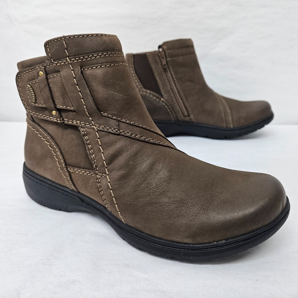 Clarks Collection Carleigh Style Ankle Boot 79511 Mushroom Nubuck Women Size 6.5